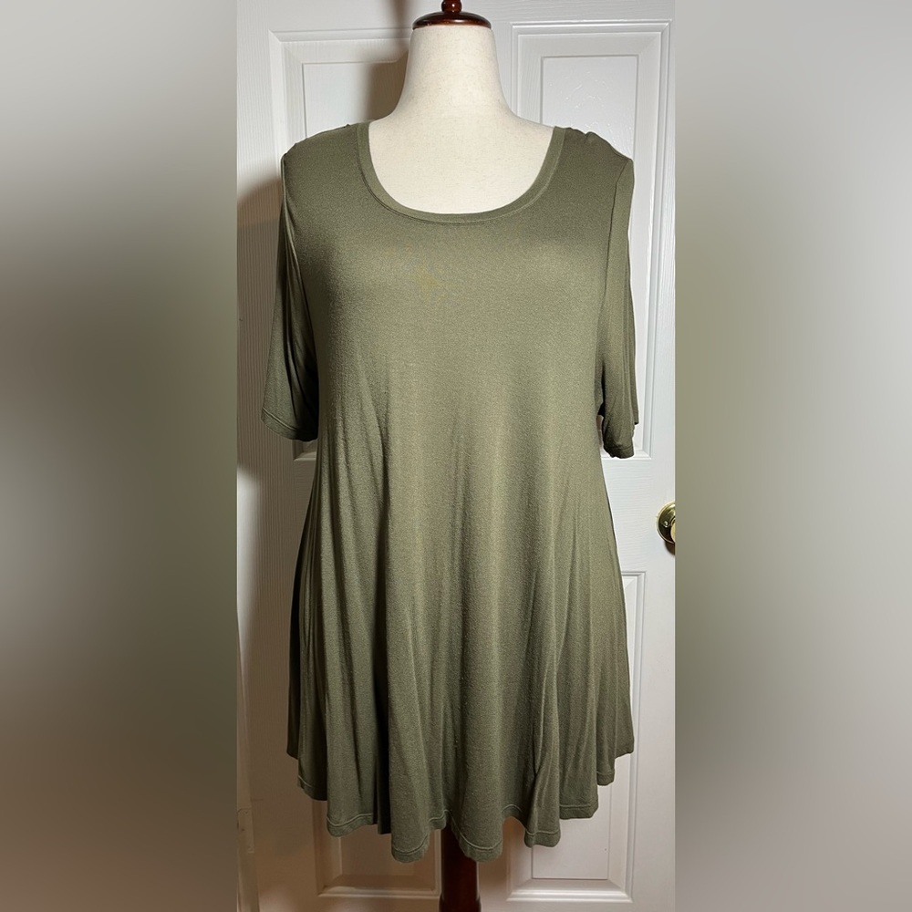Lane Bryant Olive Green Swing Tunic Top Short Sleeve Plus Size 18/20